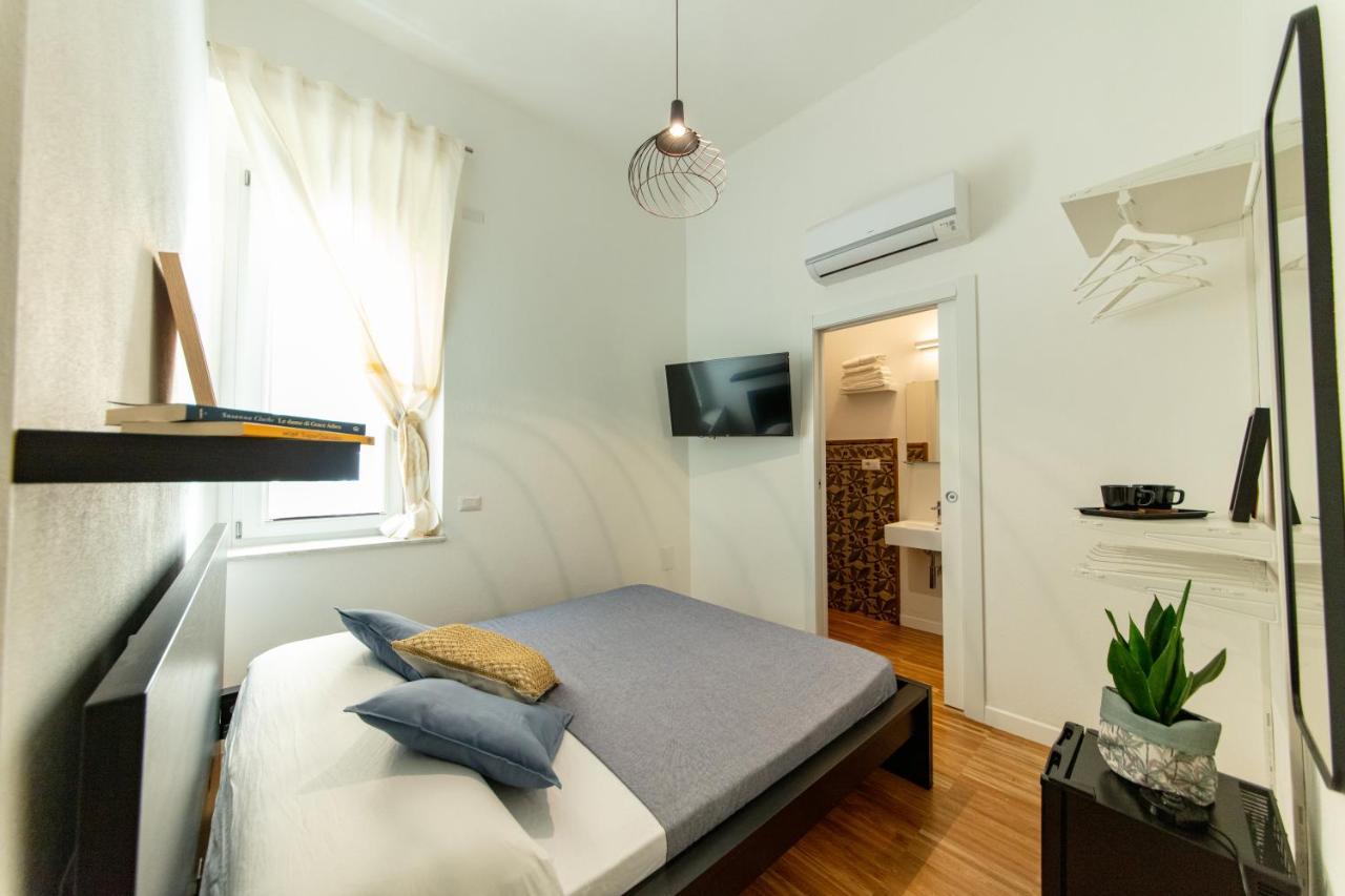 קליארי Lele'S Rooms מראה חיצוני תמונה
